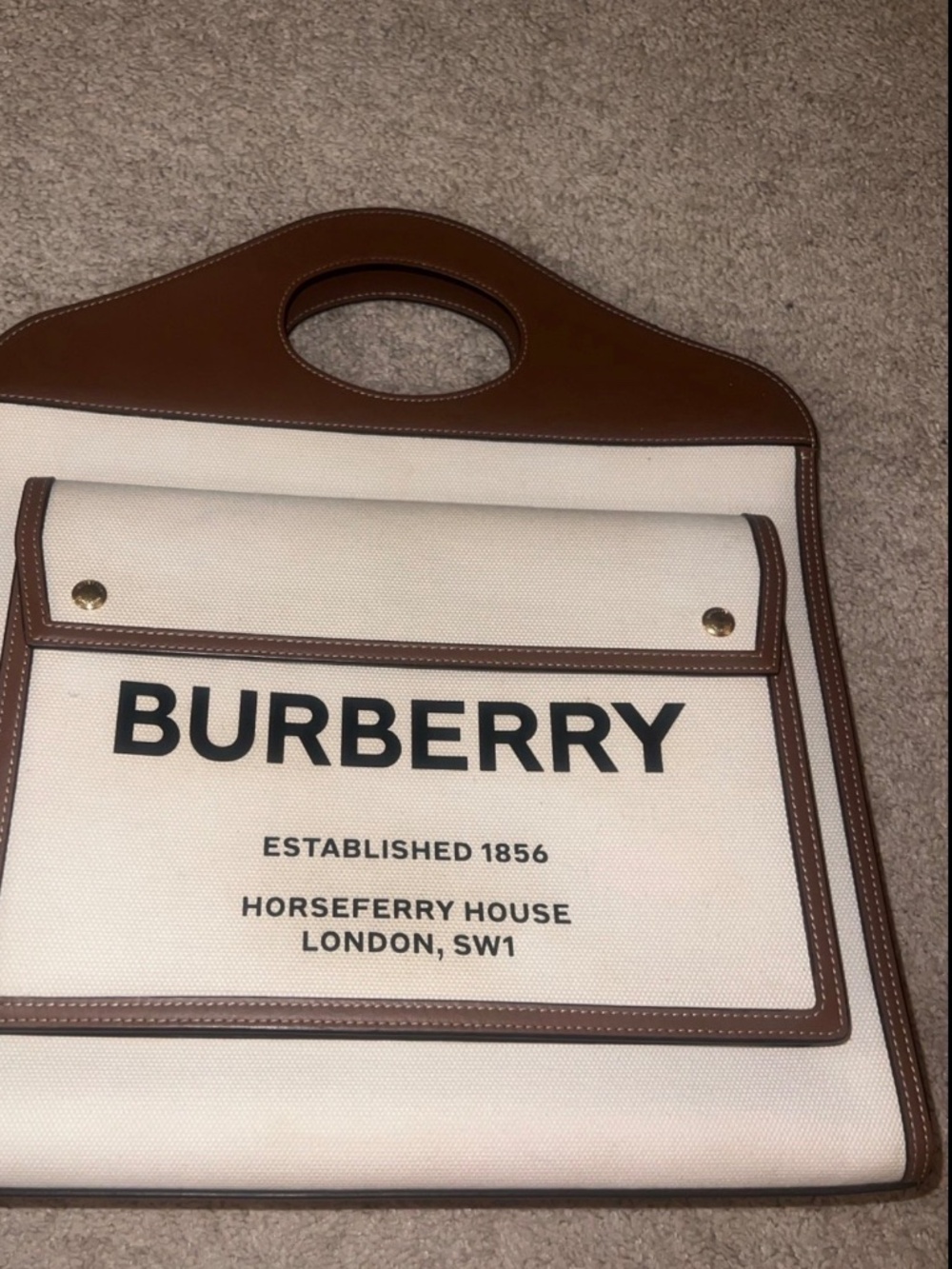 Authentic BURBERRY BAG - Picture 5 of 6